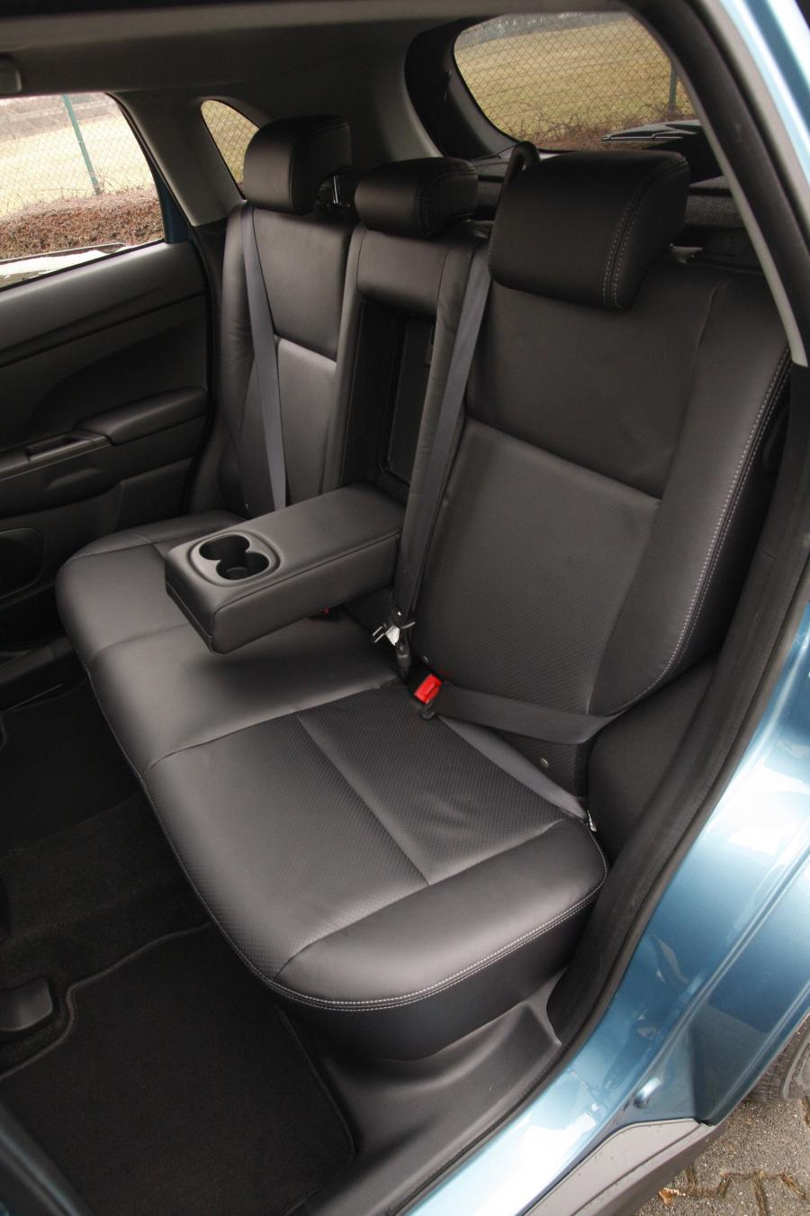  Mitsubishi ASX 2010 года  (фото 16 из 82)